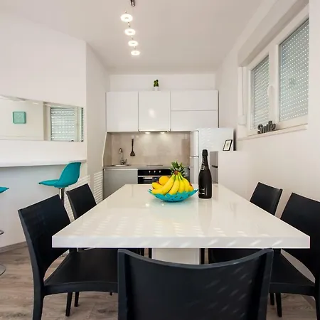 Rossi Apartmán Podstrana